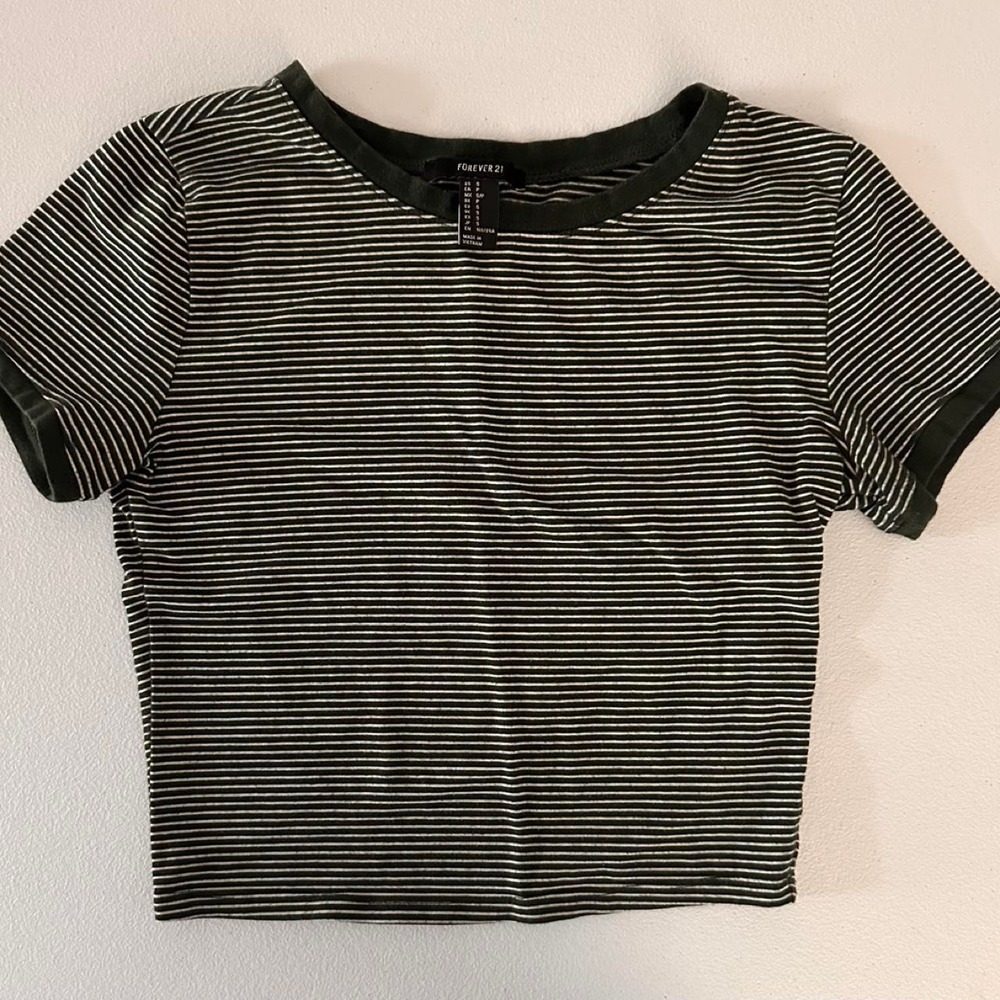 Forever 21 size small